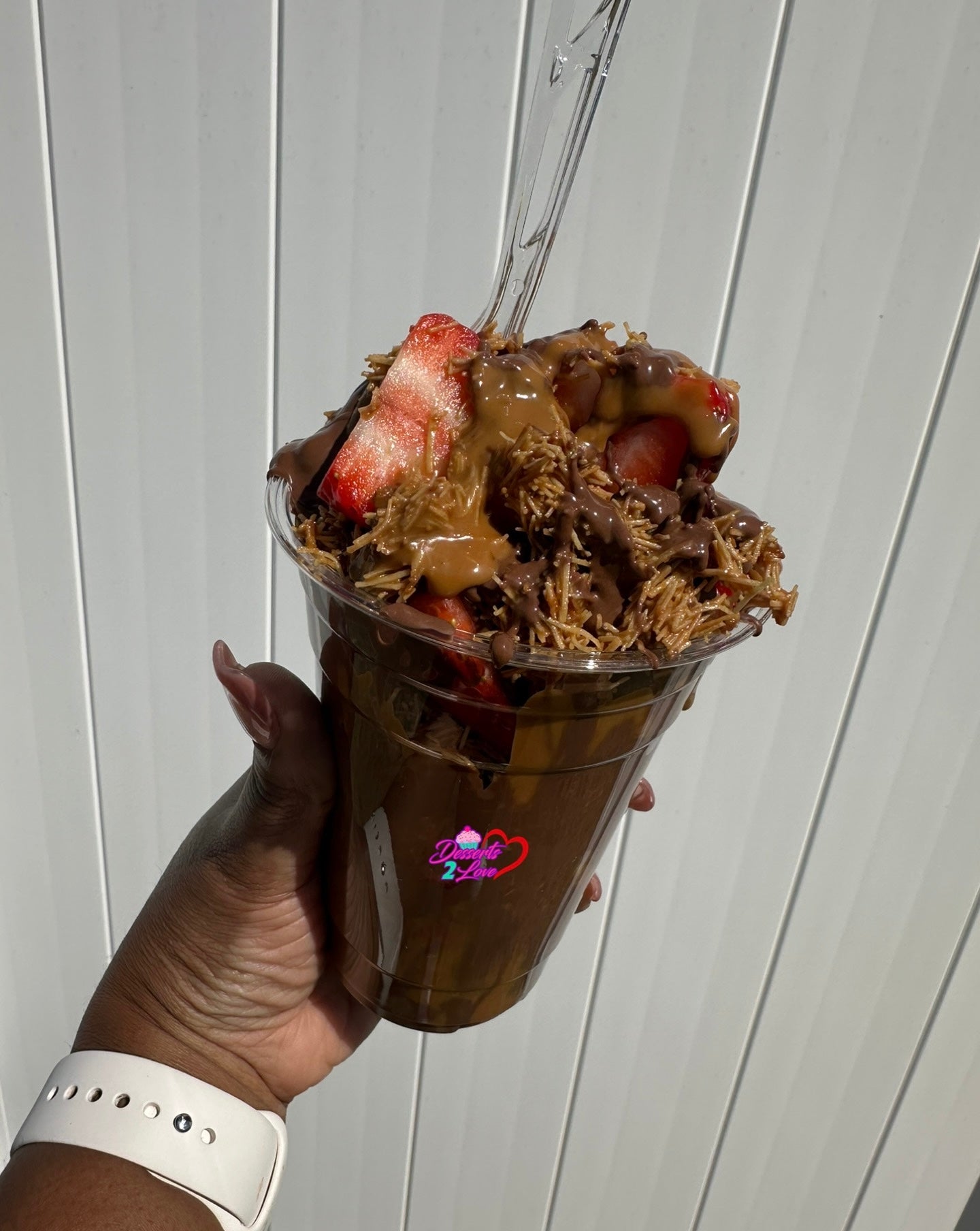 Dubai Biscoff Chocolate Strawberry Cup