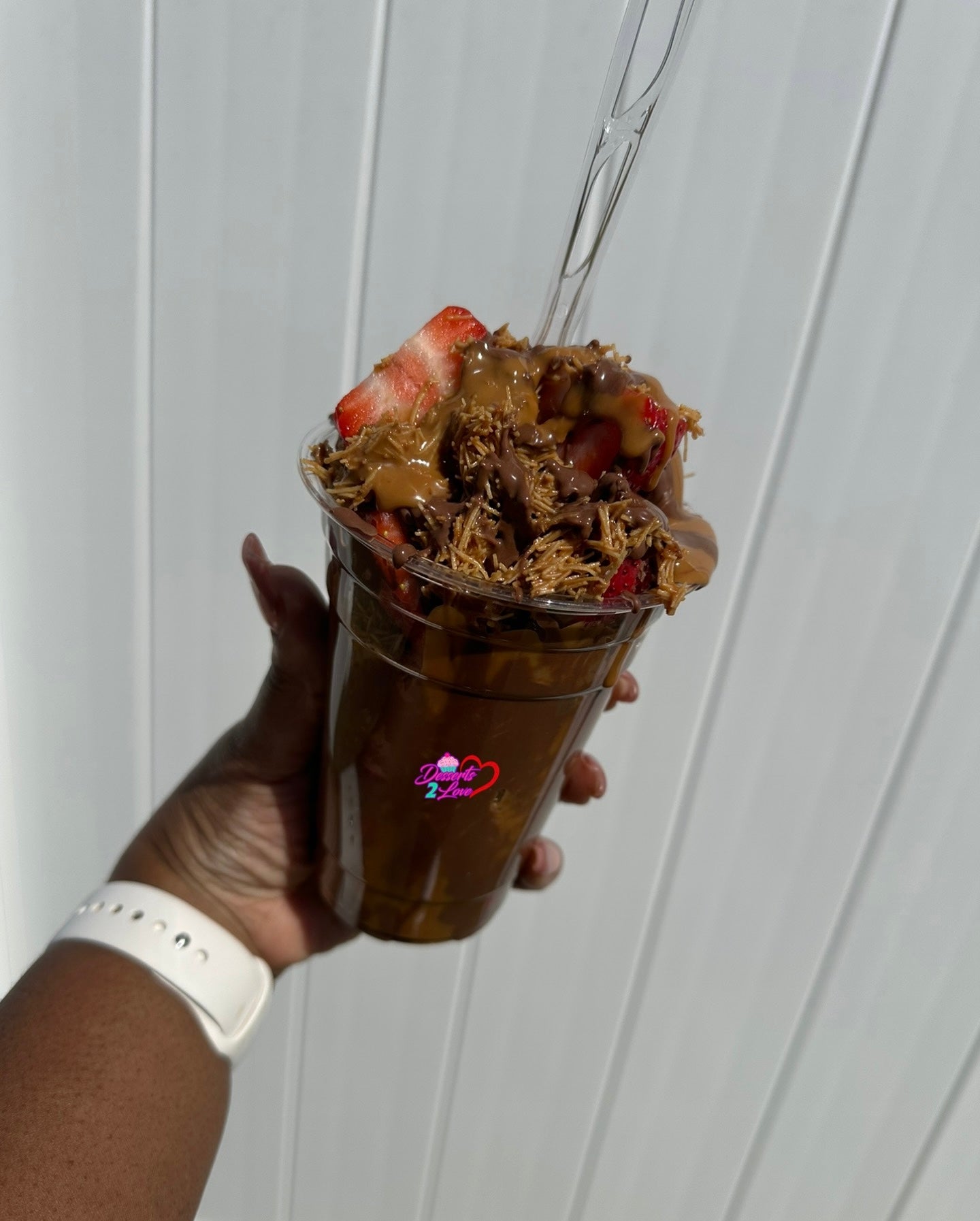 Dubai Biscoff Chocolate Strawberry Cup