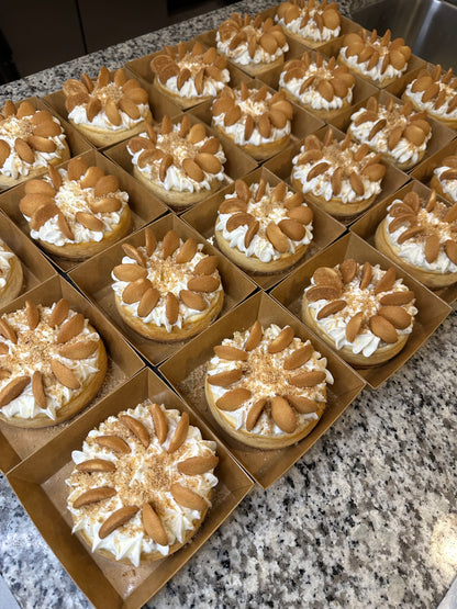 Mini Cheesecakes (Dozen)*Needs to be booked a Week in advance*